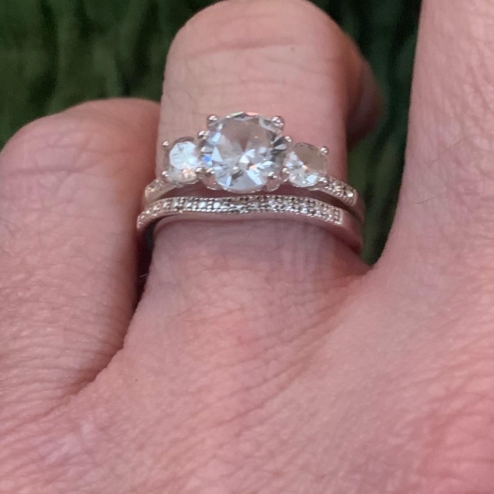 NWOT Primrose 925 Sterling Silver Brilliance Wedding Set size 7 msrp $100 - Picture 3 of 13